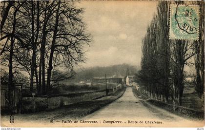 CPA Dampierre Route de Chevreuse FRANCE (1378546)
