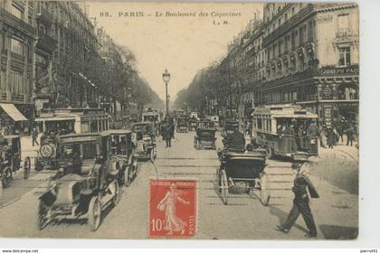 PARIS - IIème arrondissement - Le Boulevard des Capucines (automobiles et tramway )