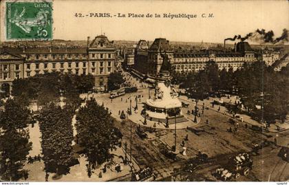 CPA Paris Place de la Republique