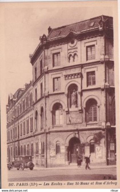 PARIS(11 em ARRONDISSEMENT) ECOLE