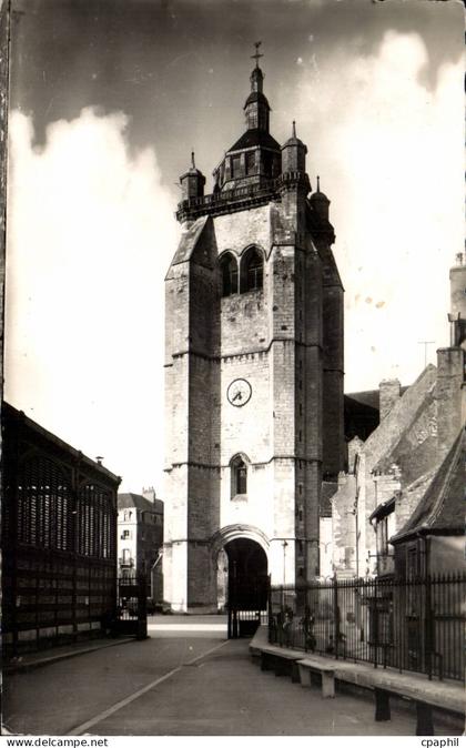 Dole - La Basilique - CPA
