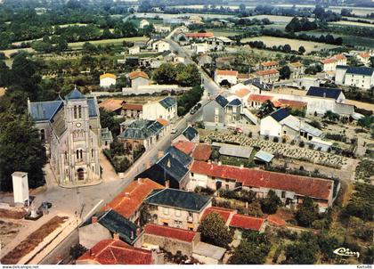 dompierre sur yon * vue aérienne sur le centre du bourg * place de l'église