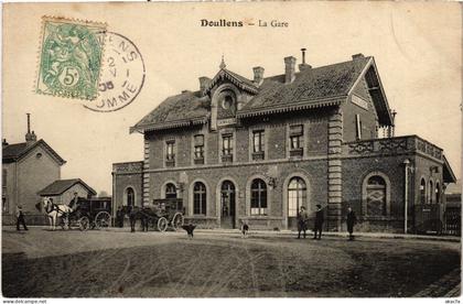 CPA Doullens la gare (1497690)
