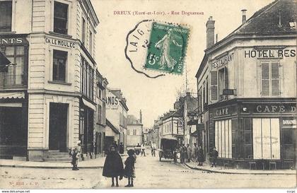 CPA Dreux Rue Doguereau