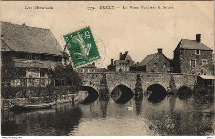CPA Cote d'Emerade DUCEY Le Vieux Pont sur la Selune (152975)