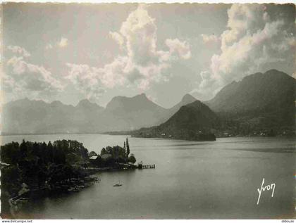 Carte Postale - 74 - Duingt - Le roc de Chère et la presqu ile du Château de Duingt - Carte dentelée - CPSM grand format
