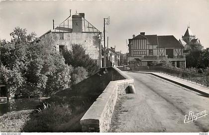 - dpts div.-ref-XX264- orne - ecouche - grand pont sur l orne - grande rue - carte bon etat -