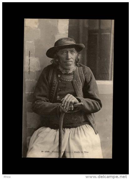 29 - ELLIANT - Costumes - coiffes