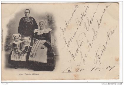 29 - ELLIANT  cpa 1900 -  UNE FAMILLE D ELLIANT -  COSTUME & COIFFE BRETONNE -