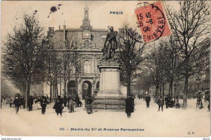 CPA PARIS 11e - Mairie dz XIe et Avenue Parmentier (143333)