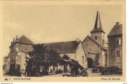 EYGURANDE - Place du Marché