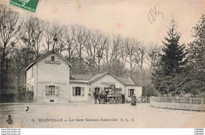 95 - EZANVILLE - S08829 - La Gare Ecouen Ezanville - Calèche