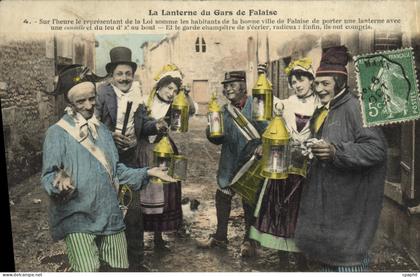 CPA Falaise La lanterne du gars de Falaise Folklore Costume