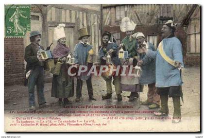 CPA Falaise La lanterne du gars de Falaise Folklore Costume