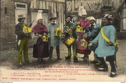 CPA Falaise La lanterne du gars de Falaise Folklore Costume
