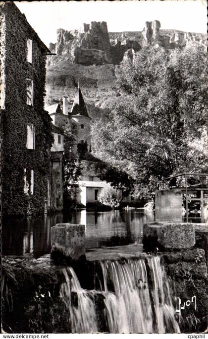CPA Florac (Lozere) Le rocher de Rachefort et la chute du Pecher