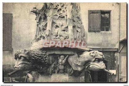 CPA Forcalquier Curieux detail de la fontaine St Michel