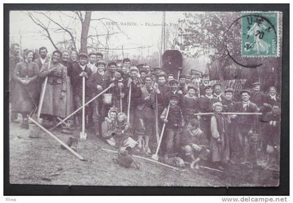 80 Fort-Mahon-Plage - pecheur de vers