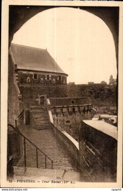 CPA Fougeres Tour Raoul