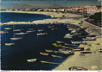 CPM FREJUS FREJUS-PLAGE vu de Saint-Rapheal (1116531)