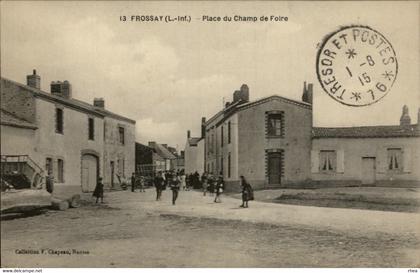 44 - FROSSAY - champ de foire