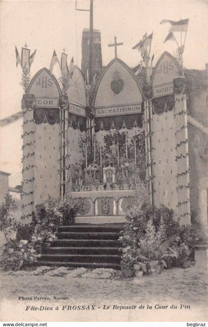 FROSSAY     FETE DIEU   REPOSOIR
