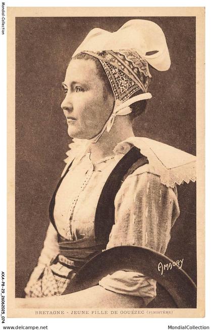 AXAP8-0554-29 - Jeune fille de GOUEZEC