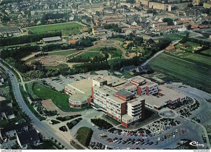 59 GRANDE SYNTHE POLYCLINIQUE COURGHAIN