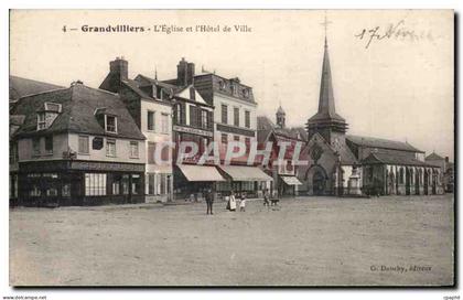 CPA Grandvilliers L'Eglise et l'Hotel de Ville Coiffeur