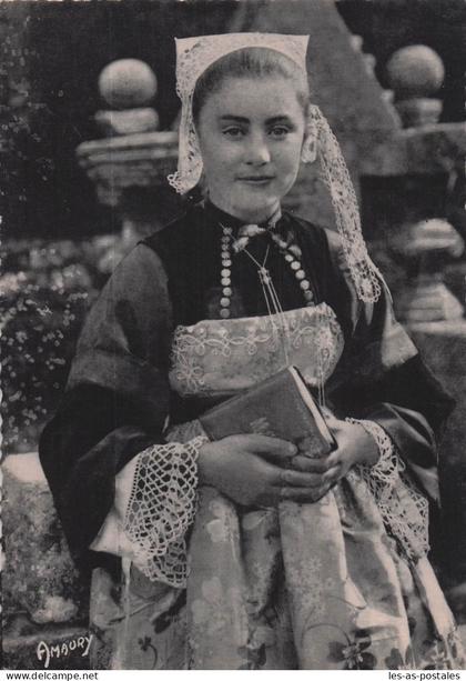 56 GUEMENE SUR SCORFF JEUNE FILLE DE GUEMENE SUR SCORFF