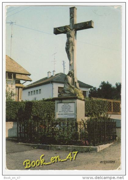 {41801} 68 Haut Rhin Hirsingue , Le Calvaire. " en baisse "