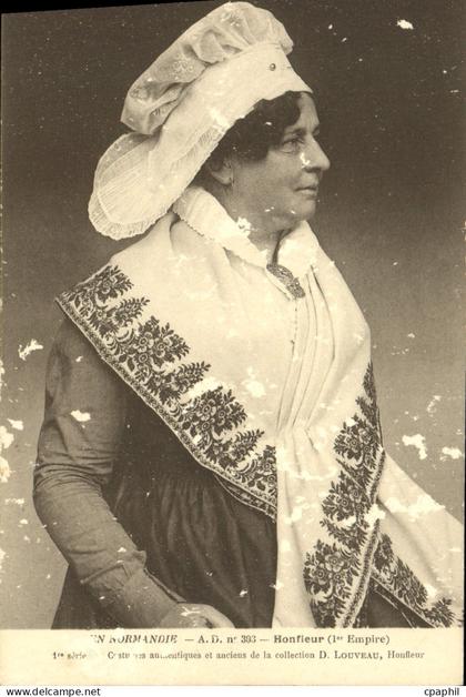 CPA Honfleur Costume Folklore