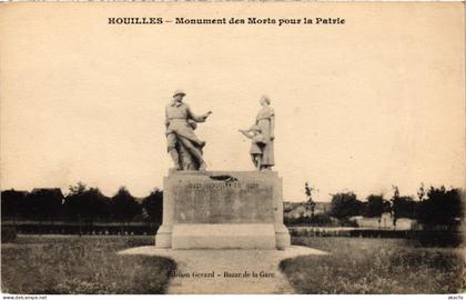 CPA HOUILLES Monument des Morts pour la Patrie (1386368)
