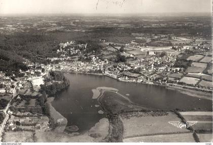 CPSM Huelgoat Le lac et la Ville