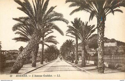 CPA Hyeres l'Avenue Godillot