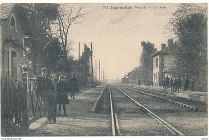 INGRANDES - La Gare