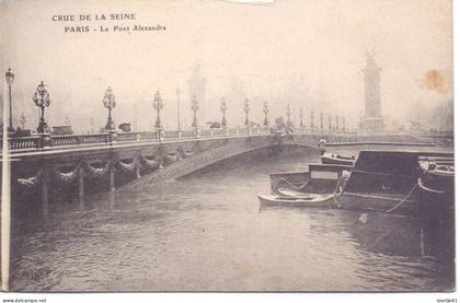 CP - Paris - Crue de la Seine - Le Pont Alexandre
