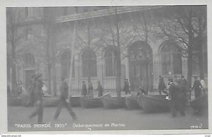 CPA Paris - Inondations 1910 Débarquement de Marins