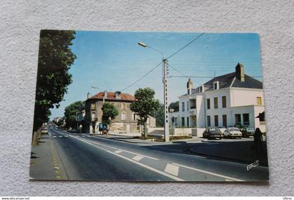 Cpm, Jarny, place de l'hôtel de ville, Meurthe et Moselle