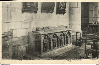 CPA Joigny Eglise Saint Jean Tombean d'Une Comtesse De Joigny