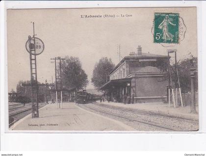 L'ABRESLE: la gare, train - très bon état