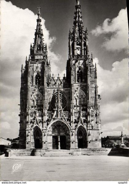 CPM L'Epine Basilique Notre Dame De L'Epine