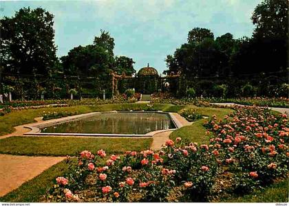 94 - L'Hay les Roses - La Roseraie - Fleurs - Bassin - CPM - Voir Scans Recto-Verso