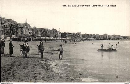 La Baule sur Mer CPA La plage (ane donkey)