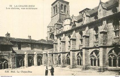 CPA la Chaise Dieu les Cloitres vue Exterieure