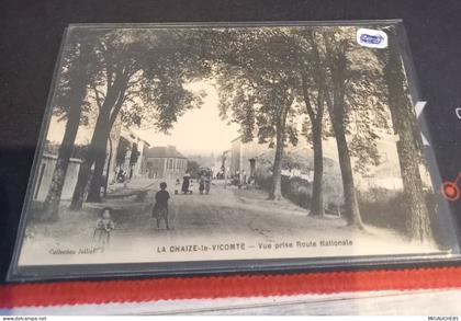 la CHAIZE -LE-VICOMTE* vue pris route nationale