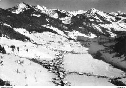 LA CHAPELLE D'ABONDANCE - Vue générale en hiver - très bon état