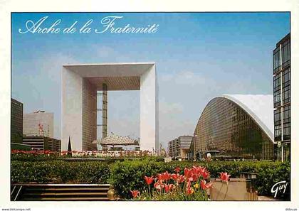 92 - La Défense - Arche de la Fraternité - Fleurs - CPM - Voir Scans Recto-Verso