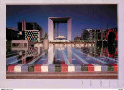 Carte Postale - 92 - La Défense - L'Esplanade de La Défense et la Grande Arche - CPM - Flamme Postale de Puteaux 92 - Vo