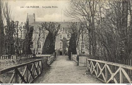 CPA La Fleche Le Jardin Public
